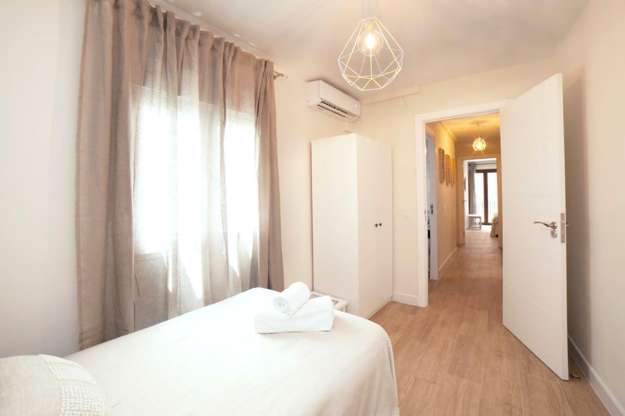 Alohamundi Pureza Apartment Seville Exterior photo
