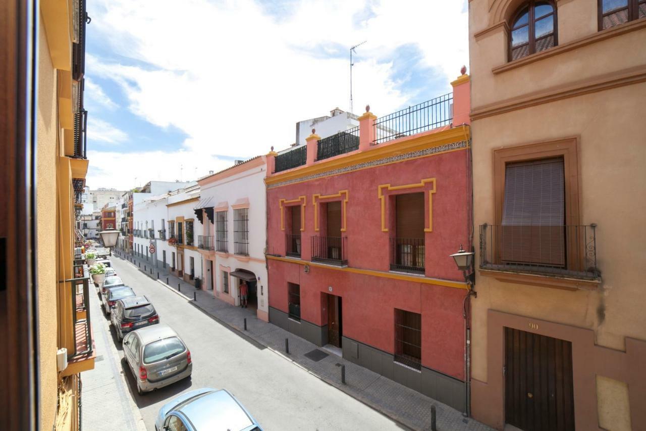Alohamundi Pureza Apartment Seville Exterior photo